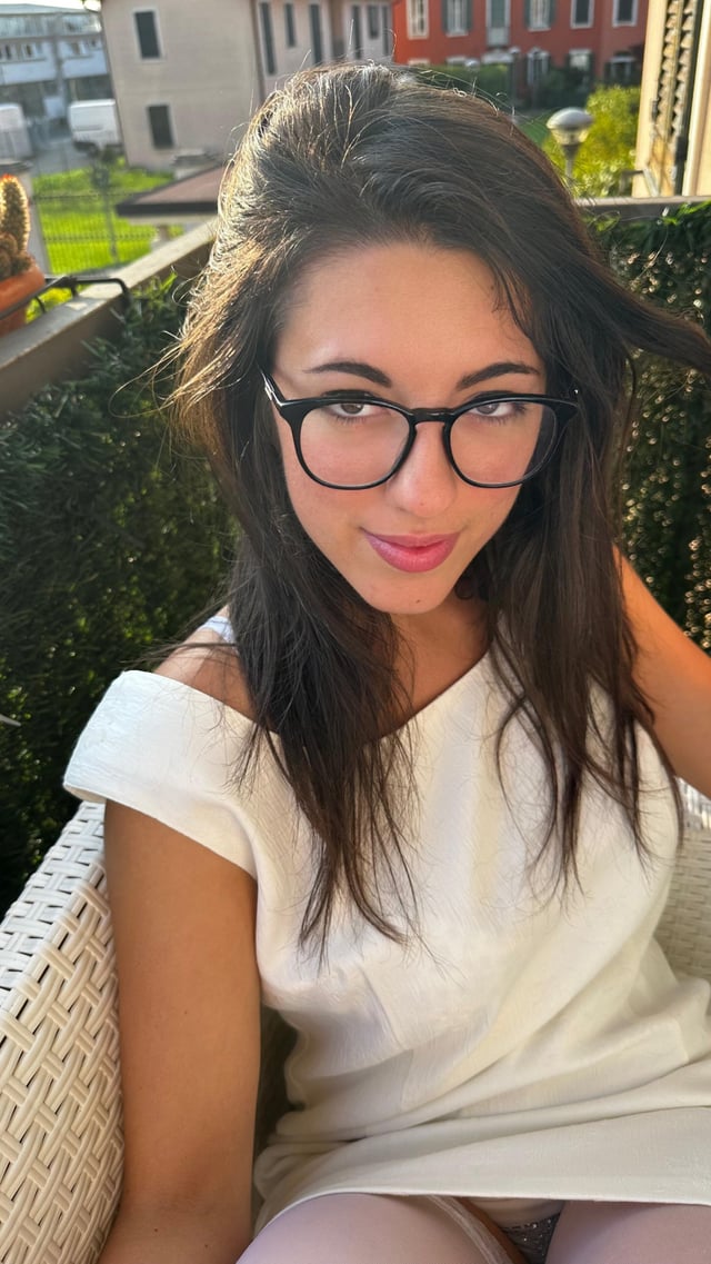 Cute glasses while taking the sun