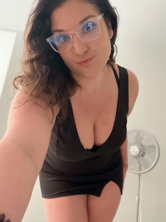 Feeling milfy in my LBD and glasses